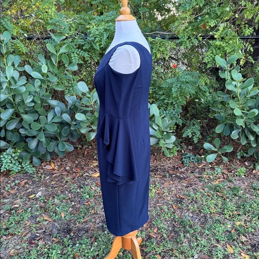 Maggie London cascading sleeves sheath dress, size 6 - Picture 5 of 9